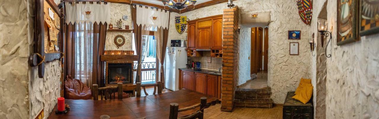 Ghostel - Medieval Hostel ลวีฟ ภายนอก รูปภาพ