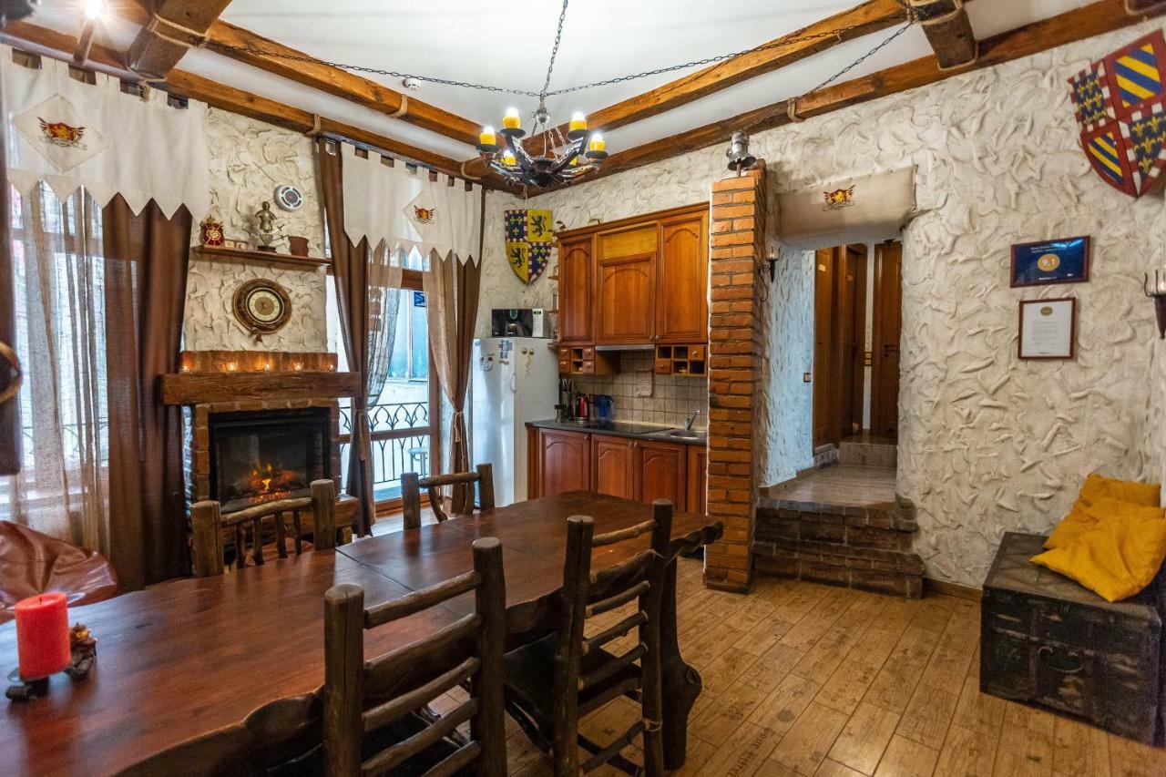Ghostel - Medieval Hostel ลวีฟ ภายนอก รูปภาพ