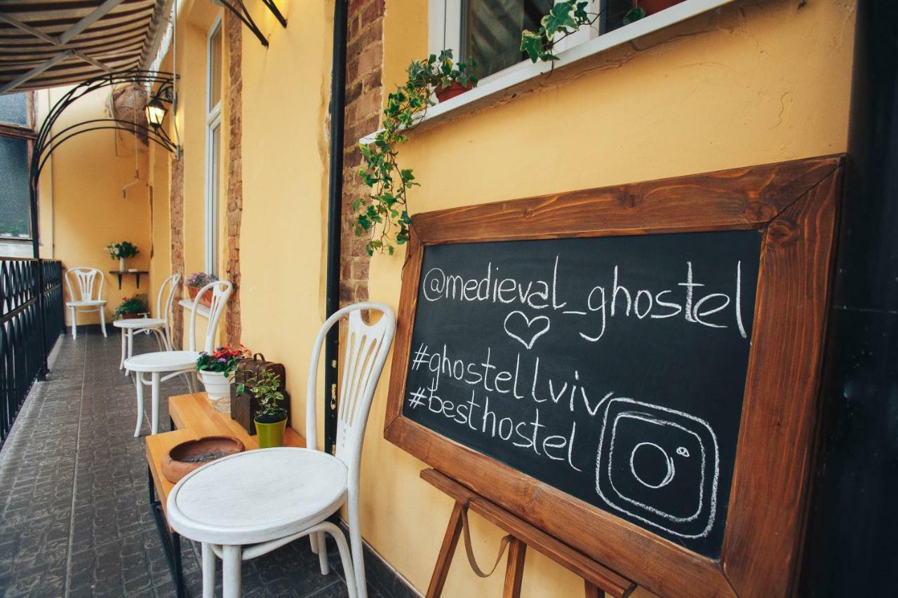 Ghostel - Medieval Hostel ลวีฟ ภายนอก รูปภาพ